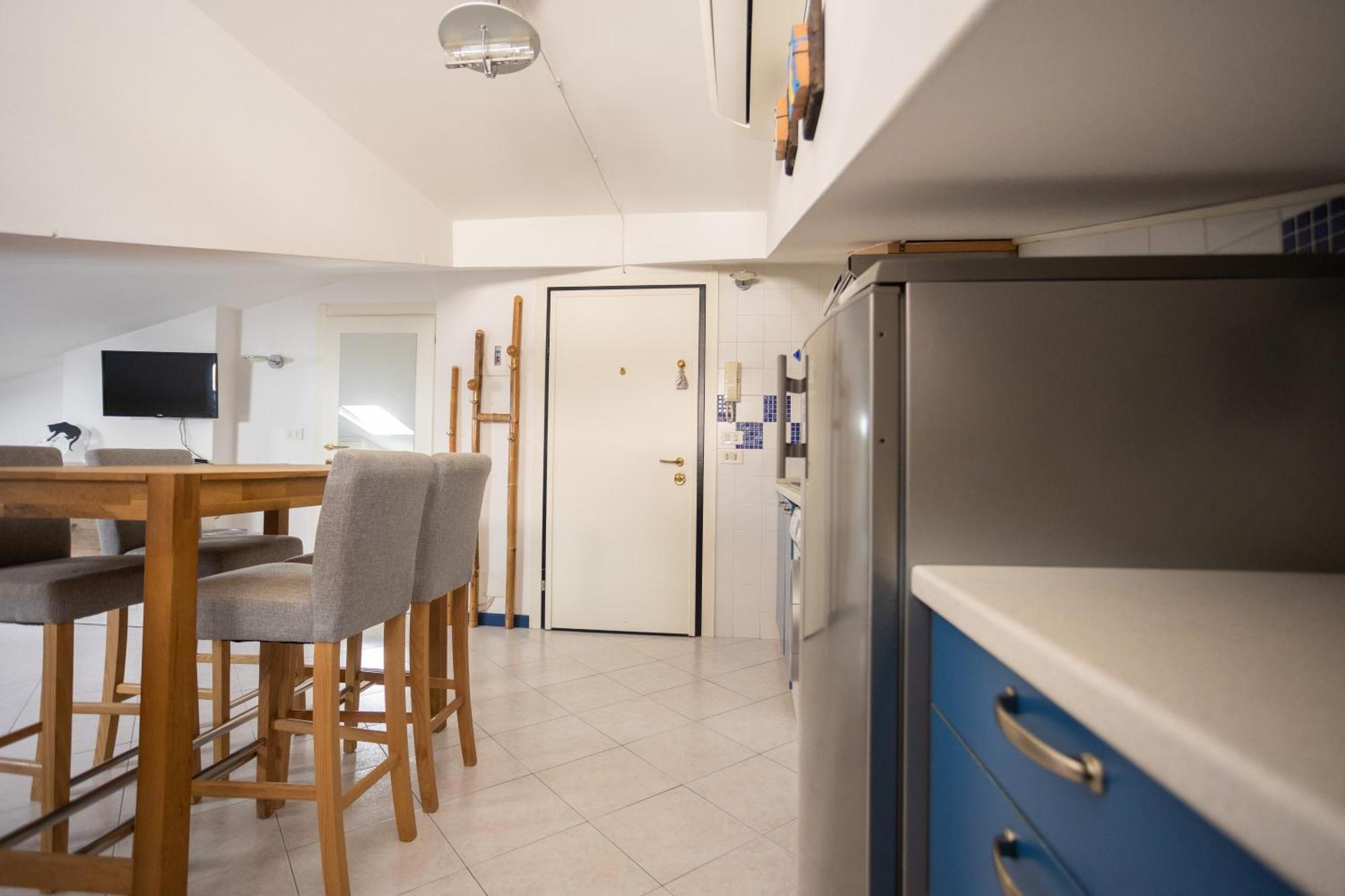Aqua E Legno Apartment